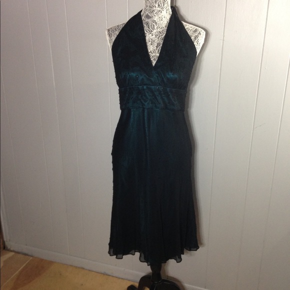 Jones New York Dresses & Skirts - Jones New York halter dress.