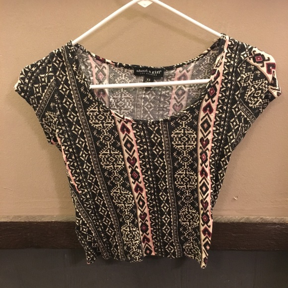 Stretchy crop top - Picture 1 of 3