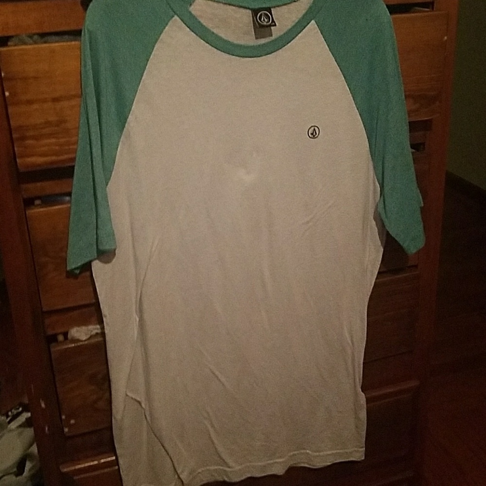 Volcom T shirt