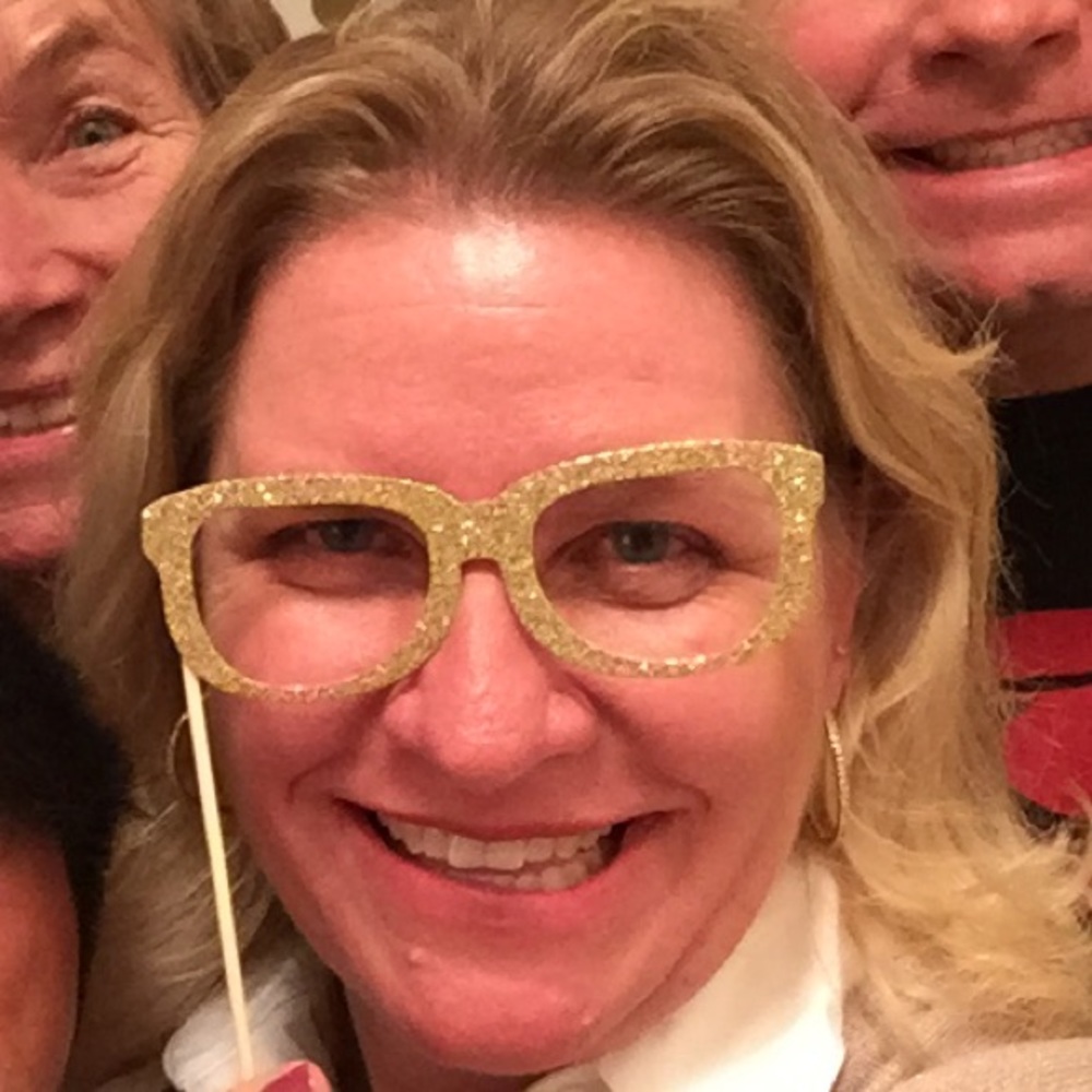 Meet your Posher, Jennifer