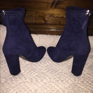 Steve Madden booties!