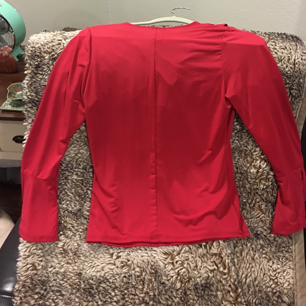 Red blouse - Picture 2 of 5