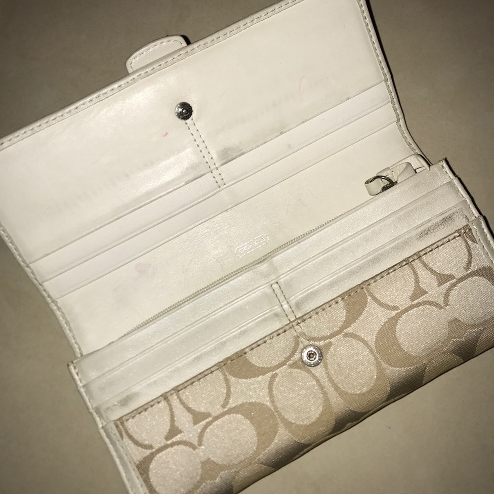 Coach wallet