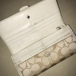 Coach wallet