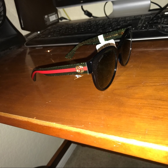 GUCCI SHADES - Picture 4 of 6