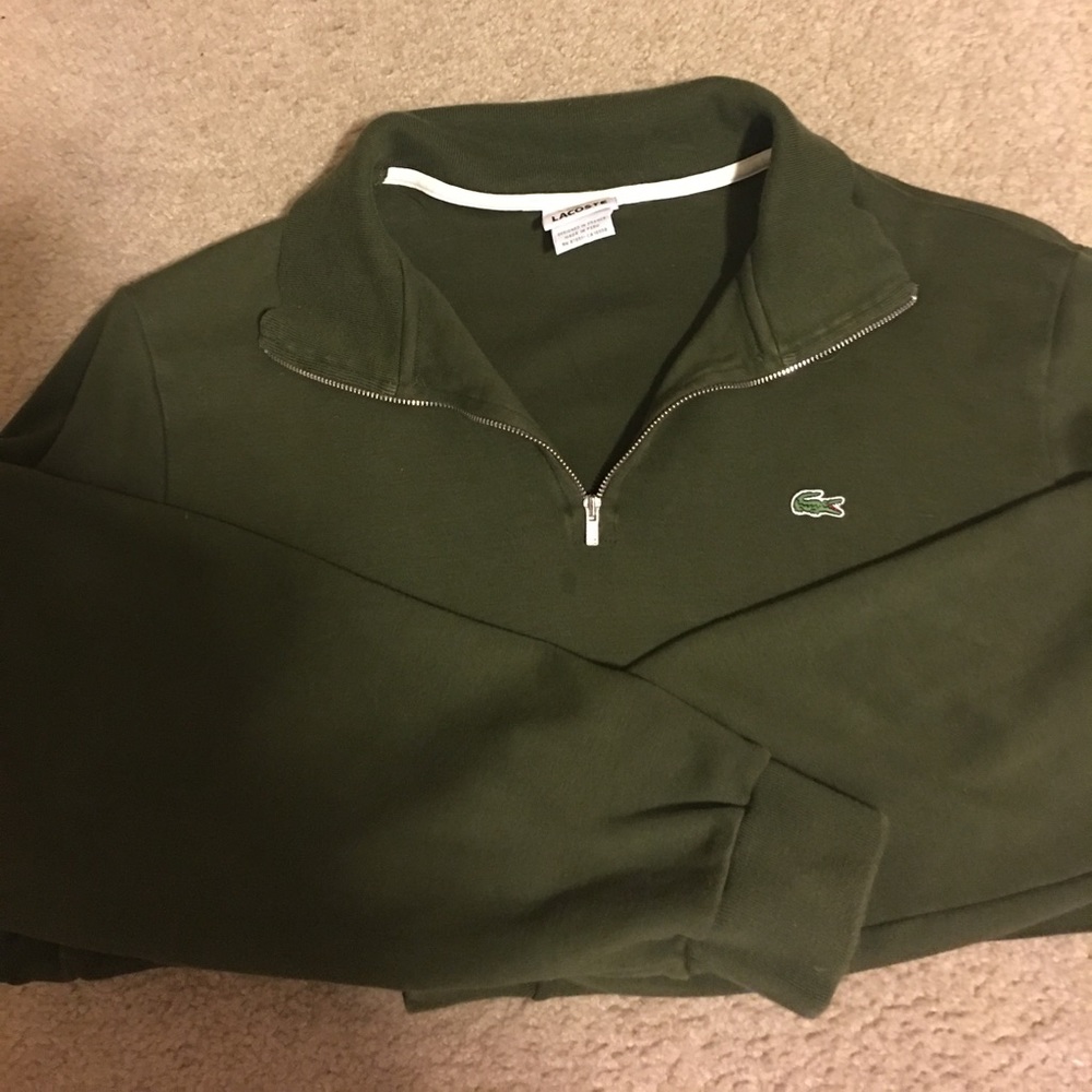 Green LACOSTE sweatshirt .🐊🐊
