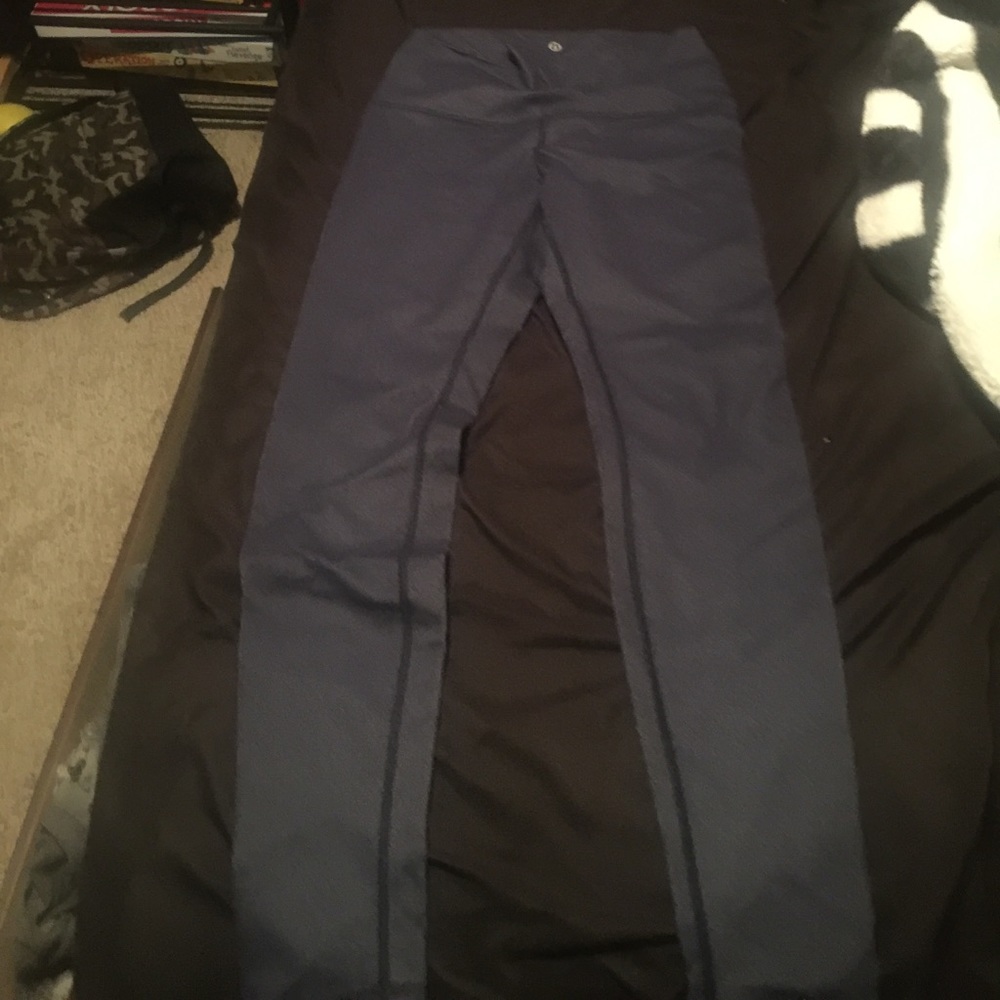 Lululemon yoga pants