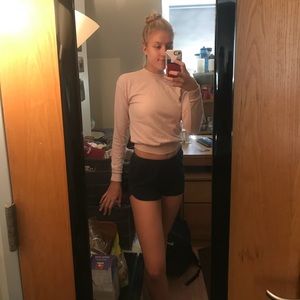 Brandy Melville Milennial Pink Cropped Sweatshirt