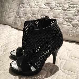 Black leather sandals