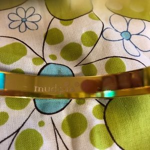 🍂🍁🌻Mud Pie Bracelet