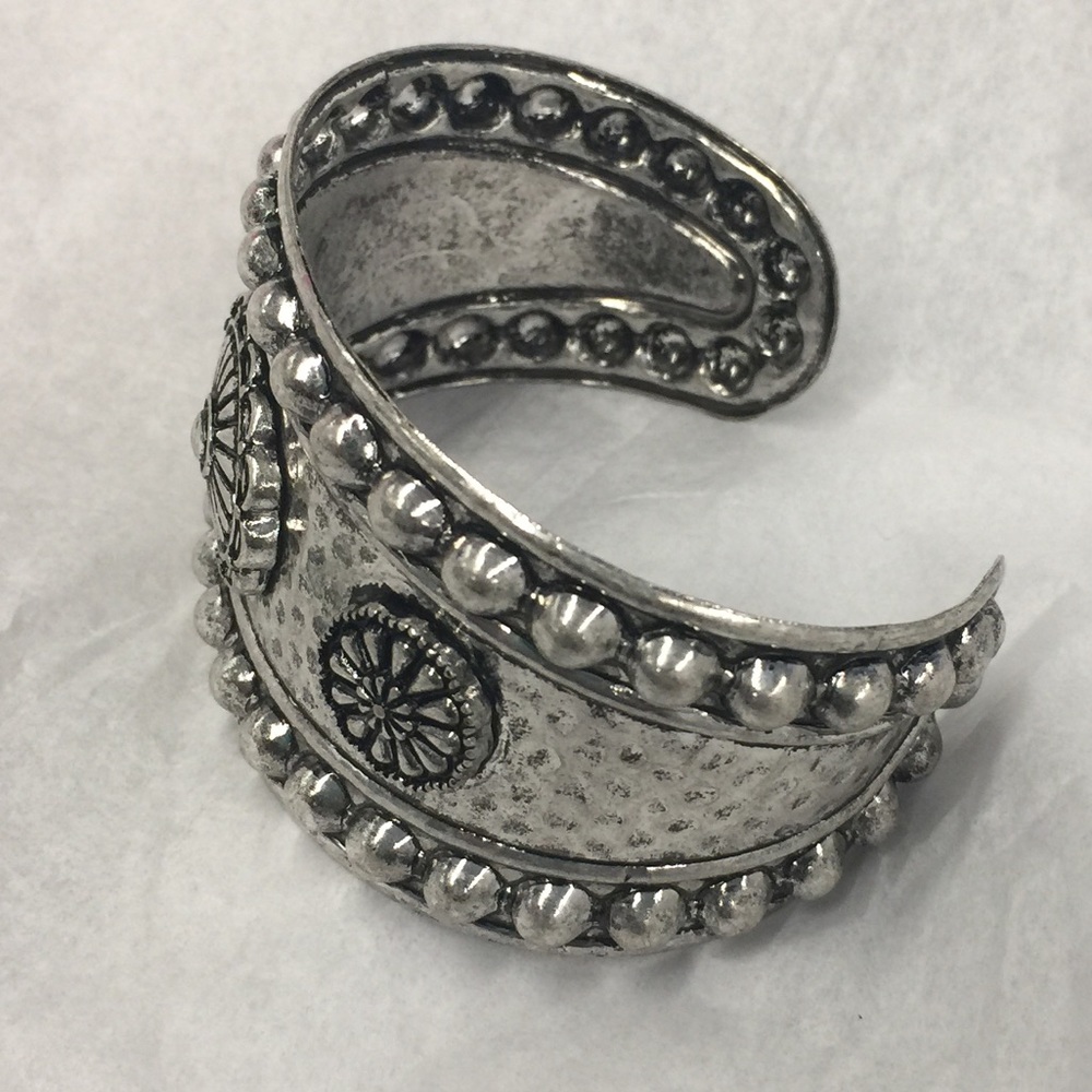 Western Concho Cuff in Antiqued Silver - Picture 2 of 3
