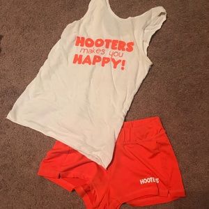 Hooters uniform