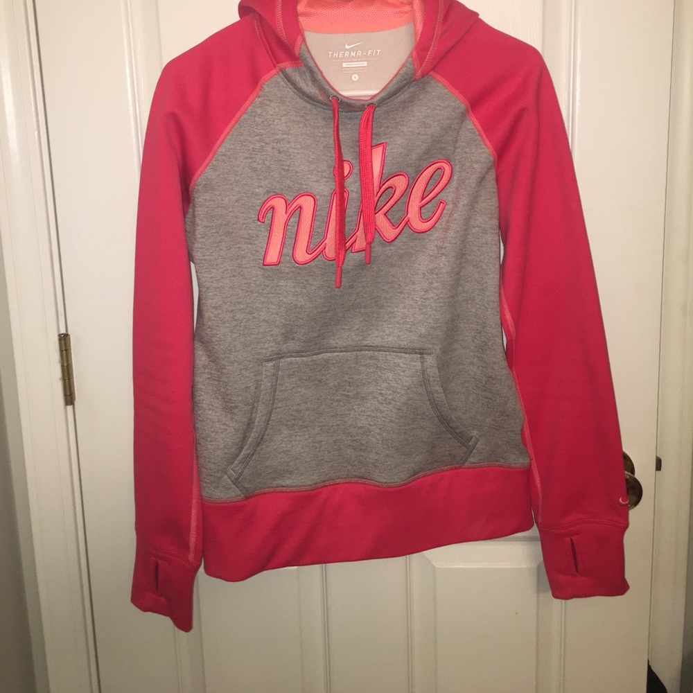 Nike therms-fit hooded sweatshirt