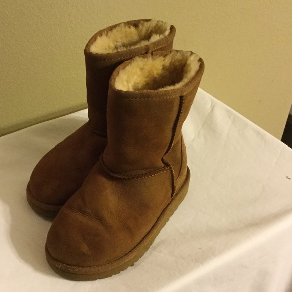 UGG Other - UGG Classic Short Kids Chestnut Boots