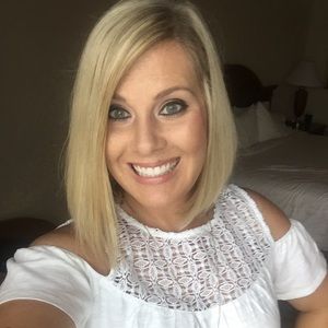 Meet your Posher, Abby