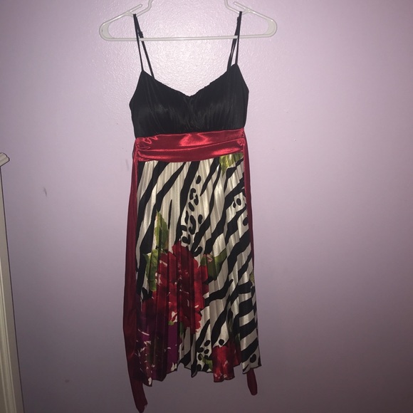 B. Darlin Dresses & Skirts - Dillard's dress only worn a few times