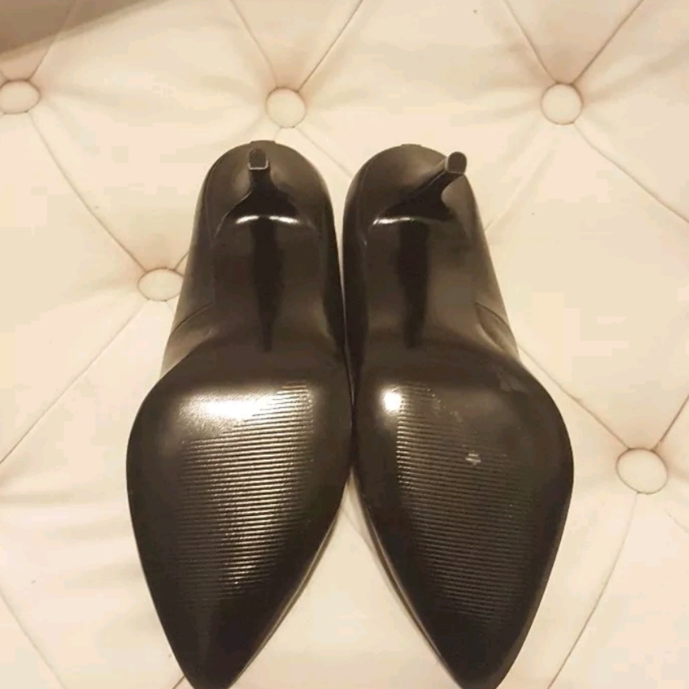 *sold*Steve Madden Galleryy Black  Pump Heels 10 - Picture 4 of 5