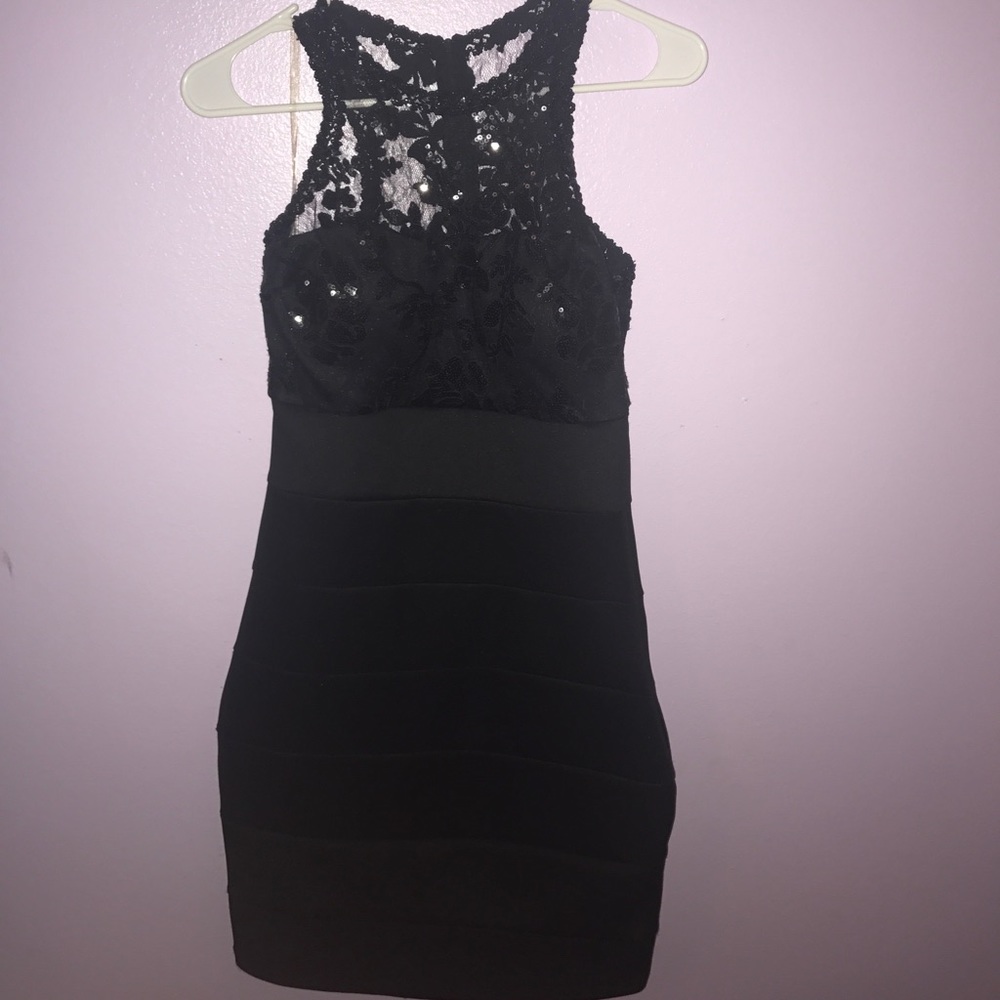Black body-con dress