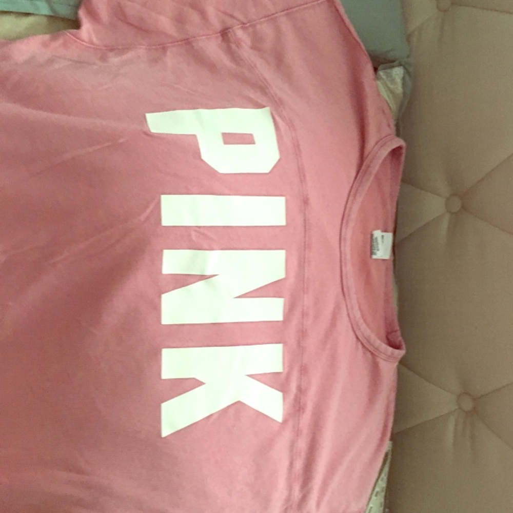 🎀Pink Vs Shirt 🎀 Offers Welcome🎈🎈🎈