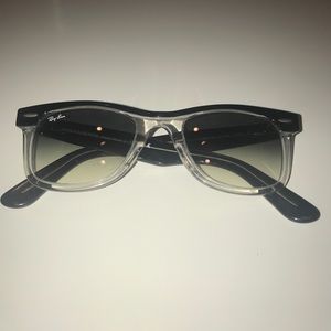 Ray Ban Wayfarer sunglasses