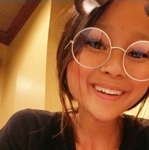 Meet your Posher, Sophia