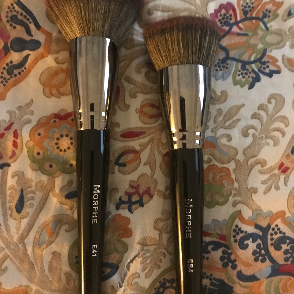 Powder/foundation brush