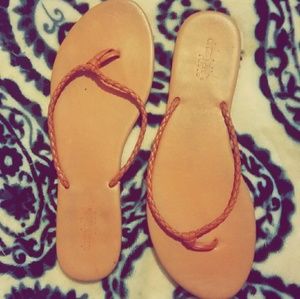 TAN SANDALS