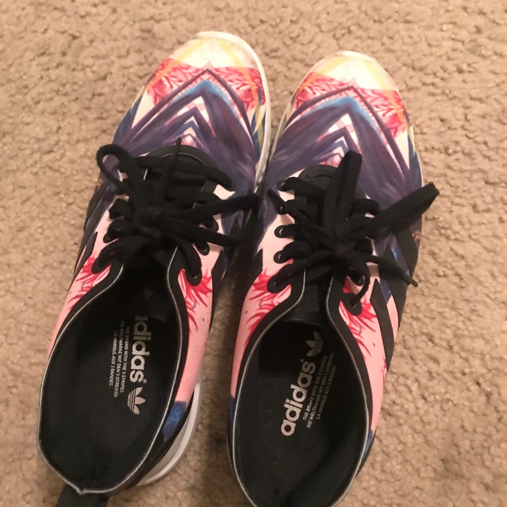 Adidas Sneakers