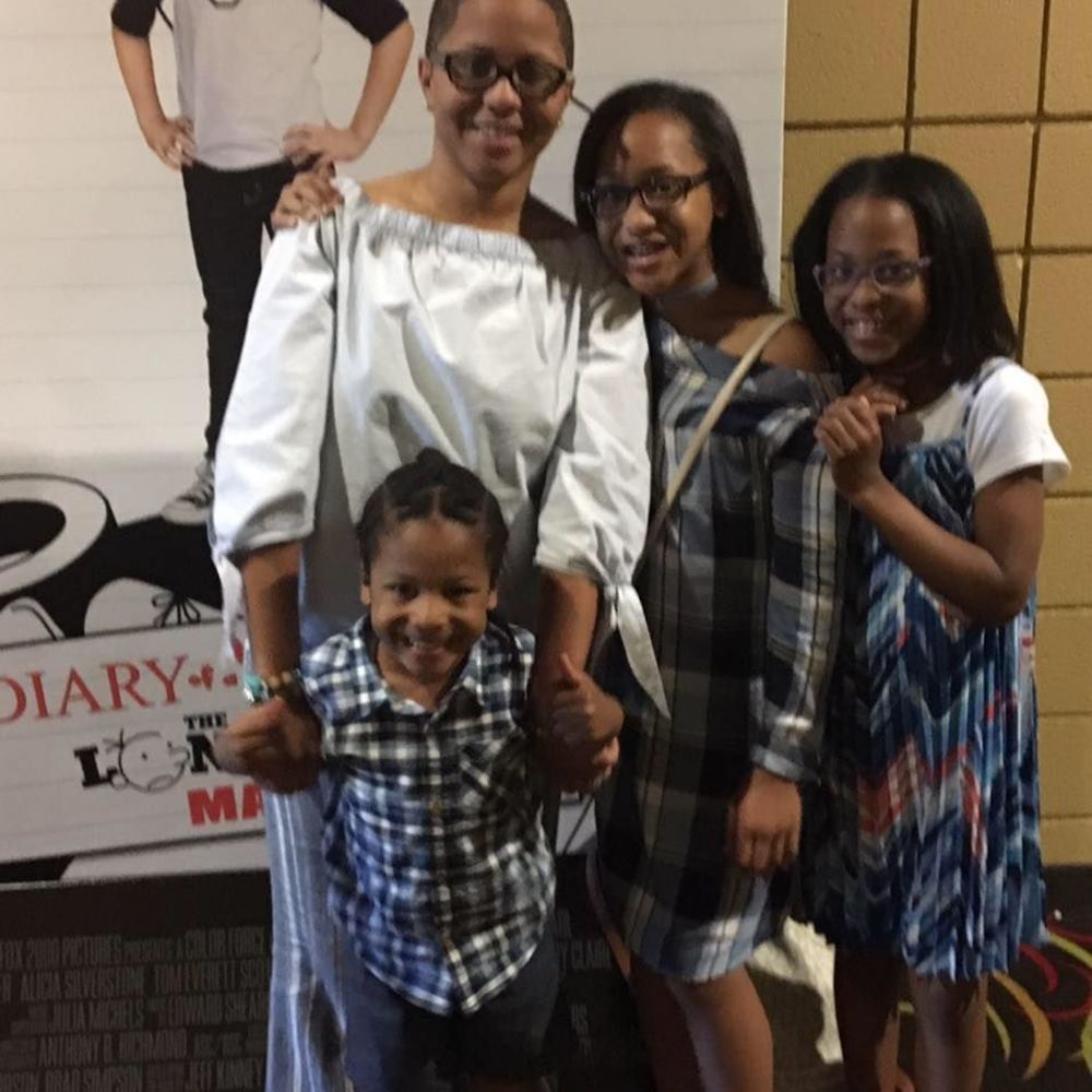 Meet your Posher, Nicole