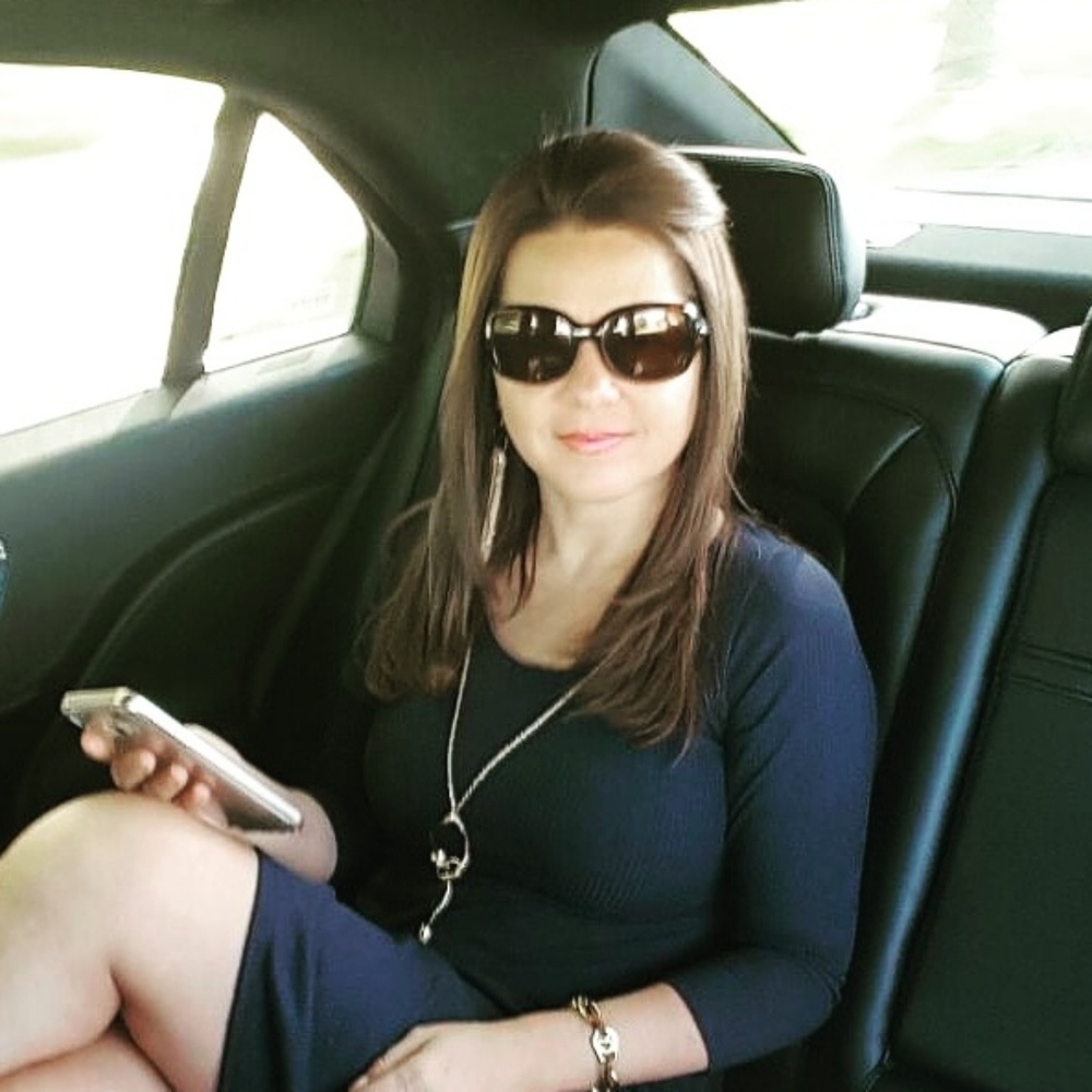 Meet your Posher, Elisangela