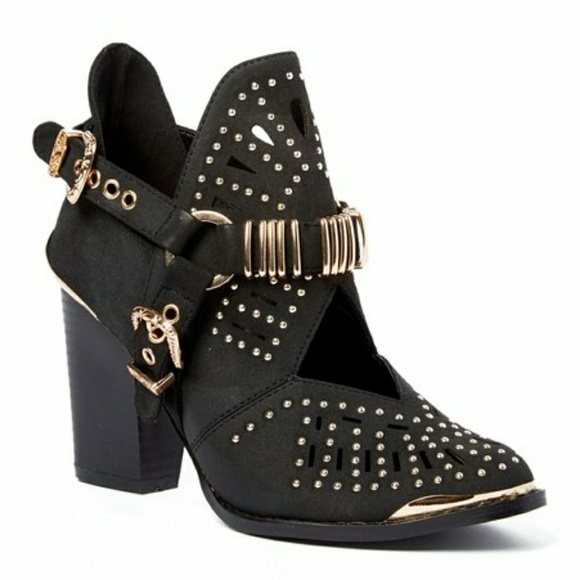 N.Y.L.A. Shoes - N.Y.L.A Cut out bootie.