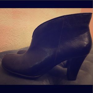 Aerosols black booties