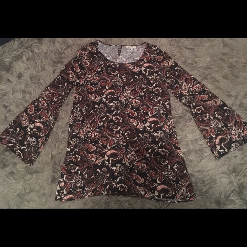 Bell sleeved dress