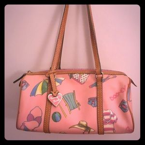 👙👒DOONEY & BOURKE summer time fun shoulder bag👛