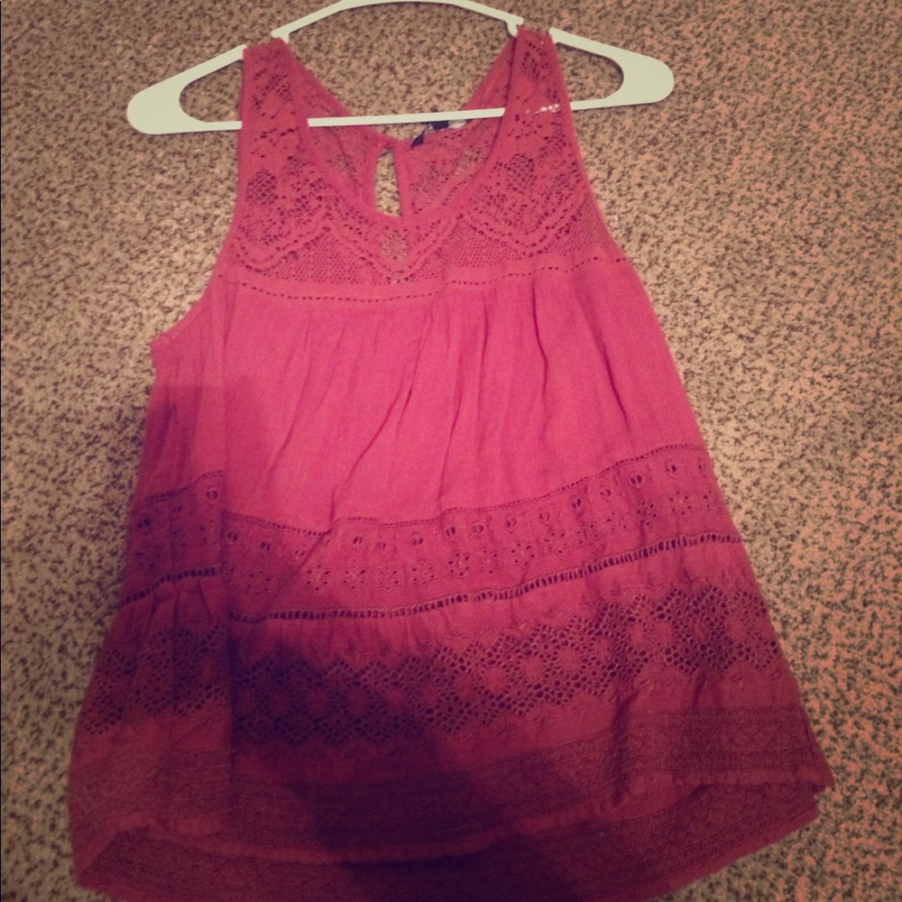 Reddish brown American Eagle top