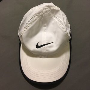 White Nike featherlight hat