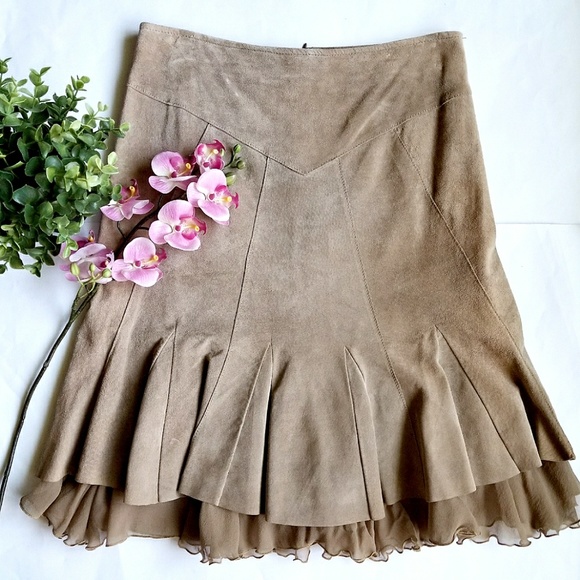 Anthropologie Dresses & Skirts - Anthropologie Suede Skirt