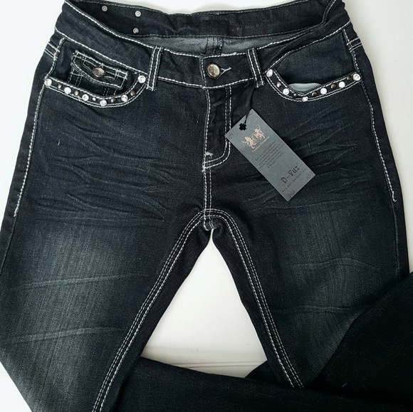 D-FUZ Premium Denim Denim - NWT! ♦️Fabulous♦️ Boot Cut Jeans ♦️