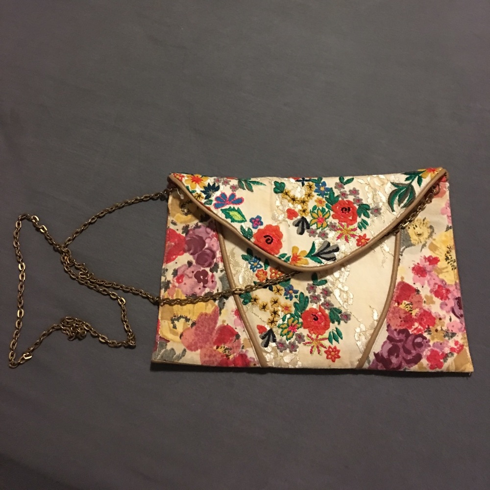 Kimchi blue cross body purse