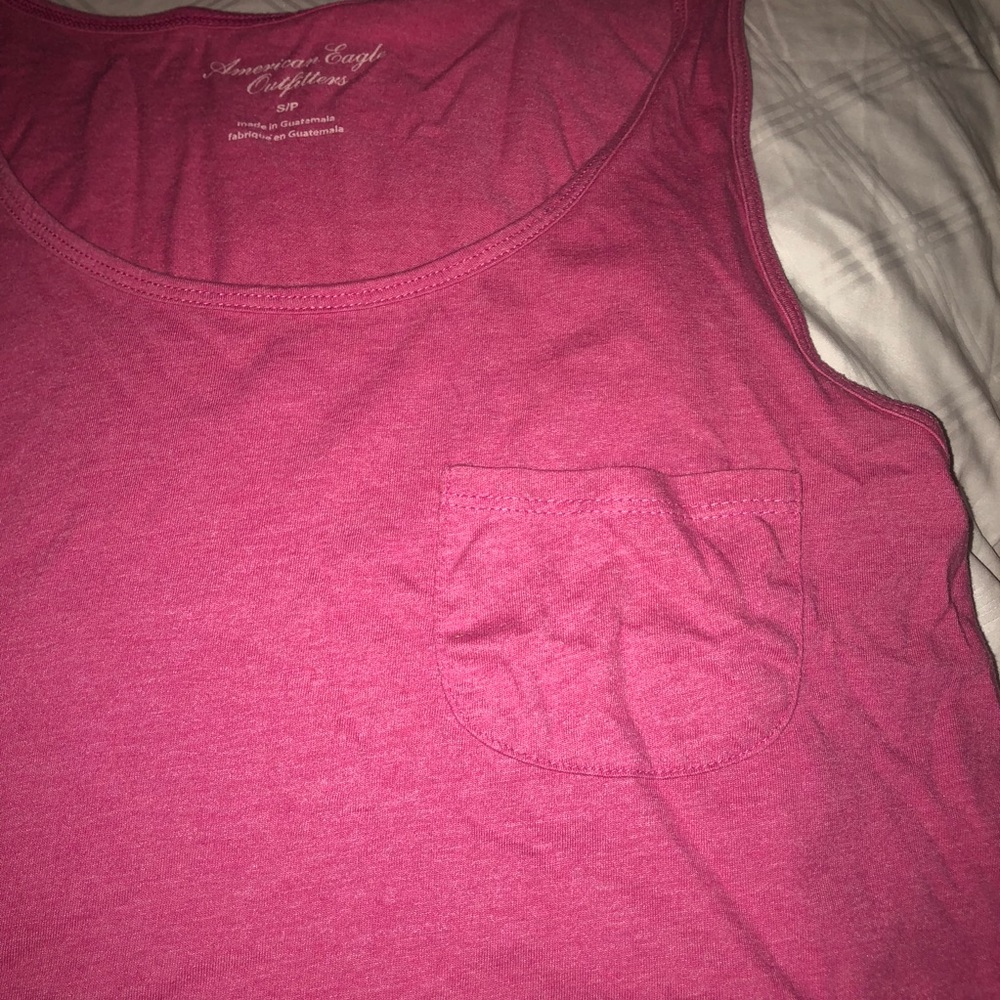 American Eagle crop top
