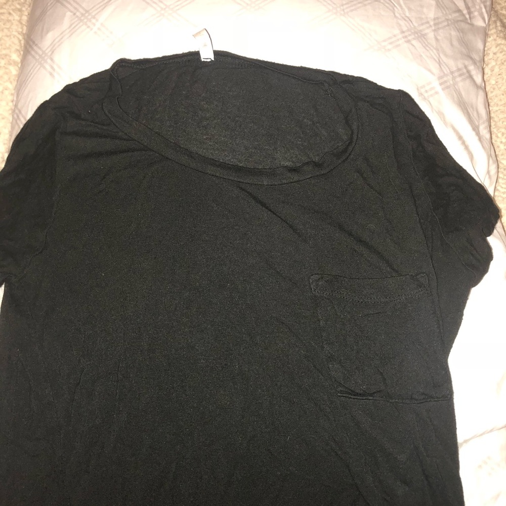 Black tee