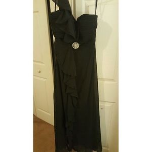 ***Elegant one shoulder formal gown***