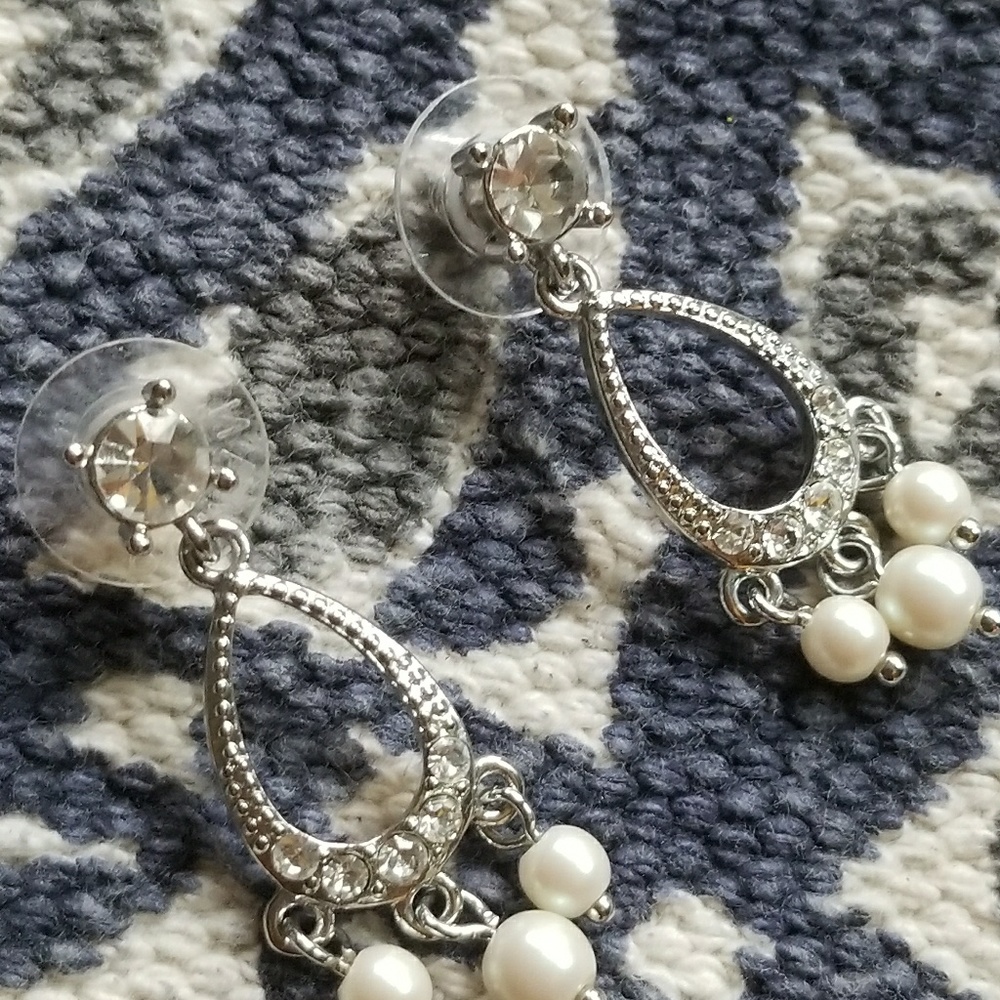 Vintage Pearl & Rhinestone Silvertone Earrings