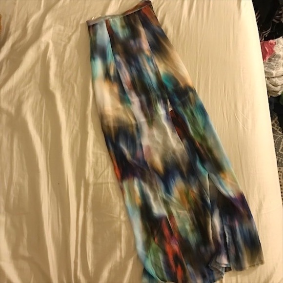 LF maxi skirt - Picture 2 of 2