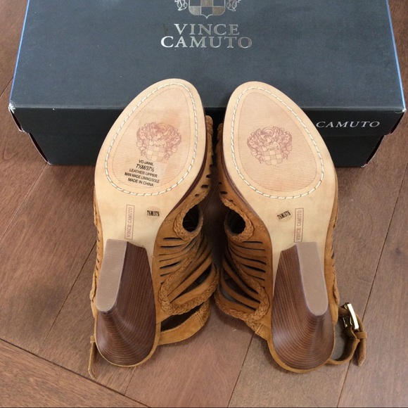 Brand New Vince Camuto Janil Sandal in Deep Rust - Picture 8 of 8