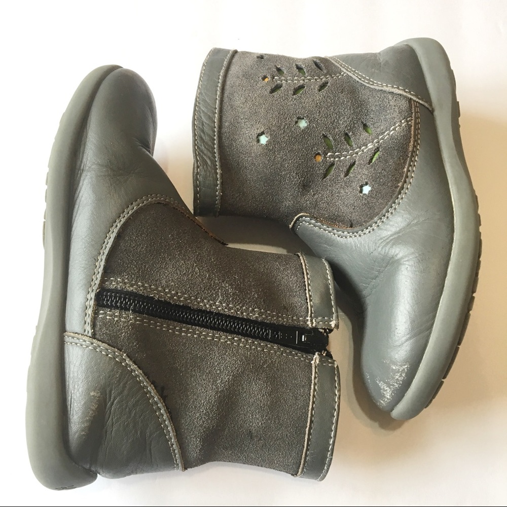 See Kai Run Gray Boots Sz 11.5