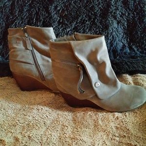 Ankle boots