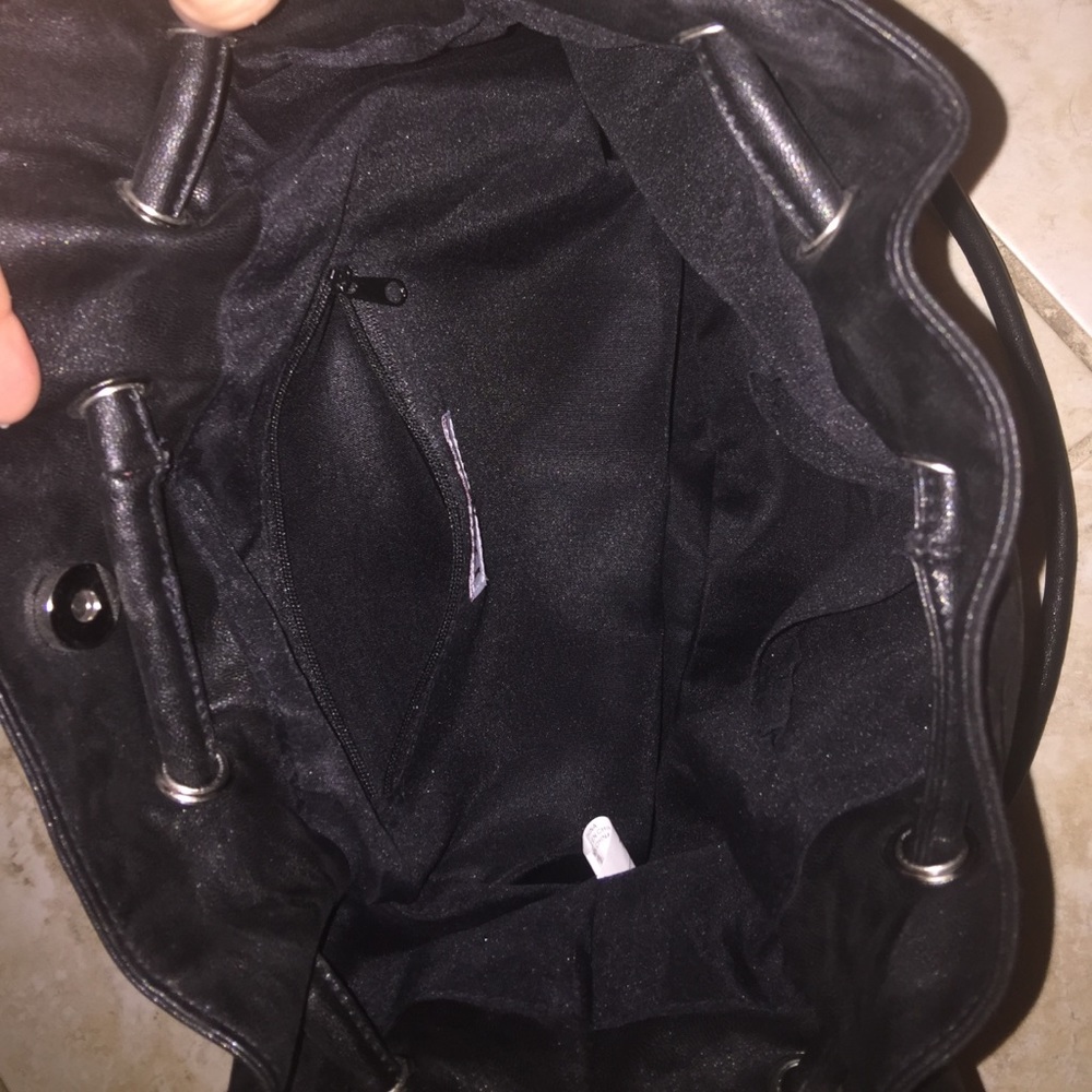 Dexter Purse with Flower Detail - Picture 2 of 4