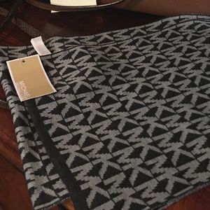 MK Scarf