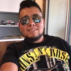 Meet your Posher, Javier